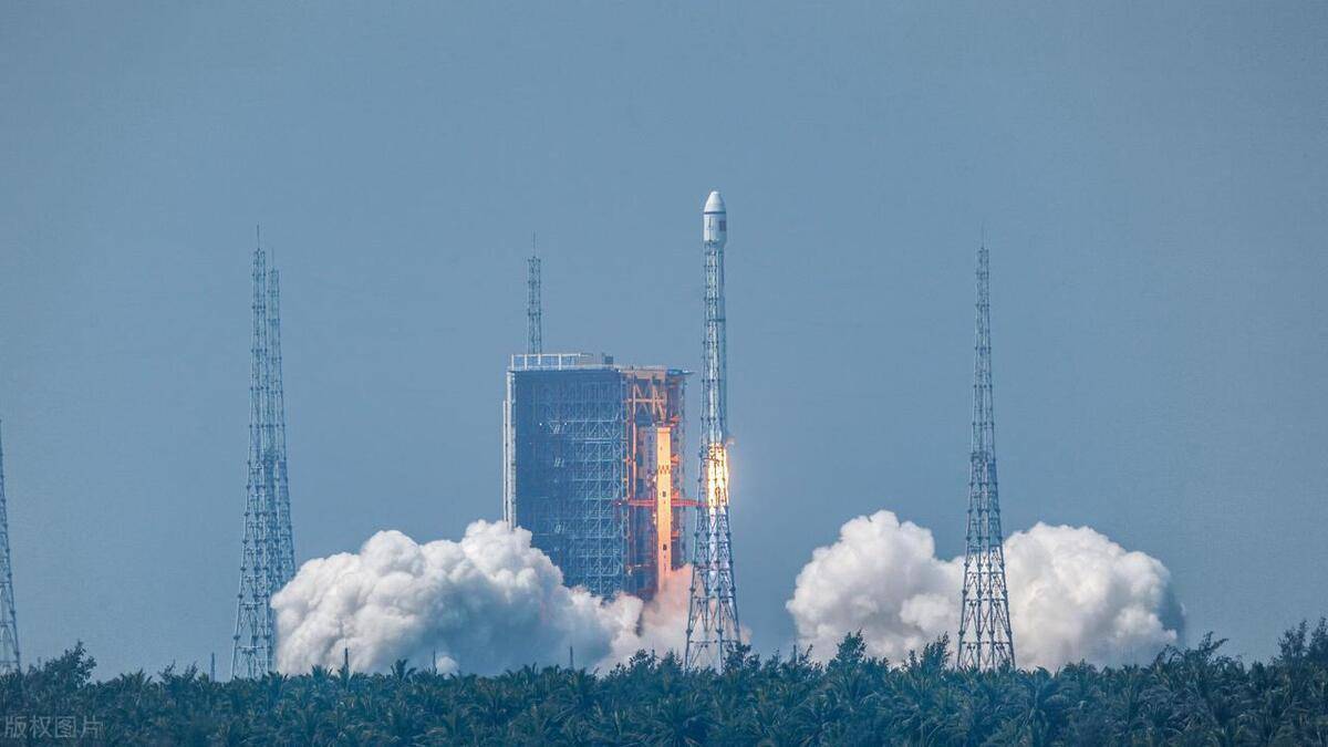 我国成功发射通信技术试验卫星十三号