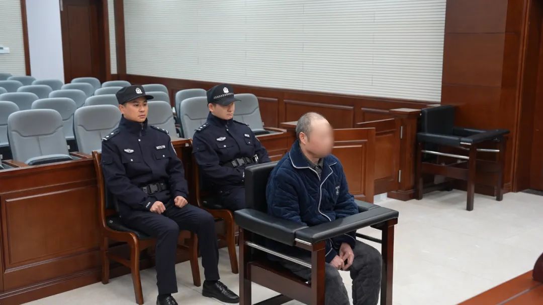 中恒电气:实控人朱国锭因操纵证券市场罪获刑判三缓四