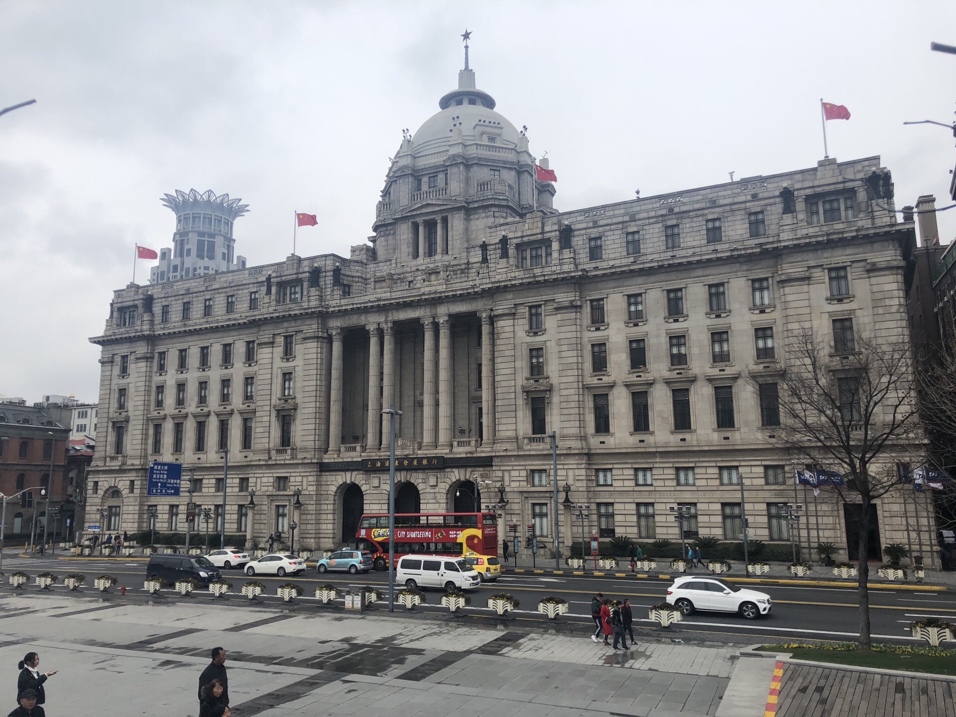 两会｜香港上海汇丰银行主席王冬胜：进一步深化深港金融合作和大湾区金融市场互联互通