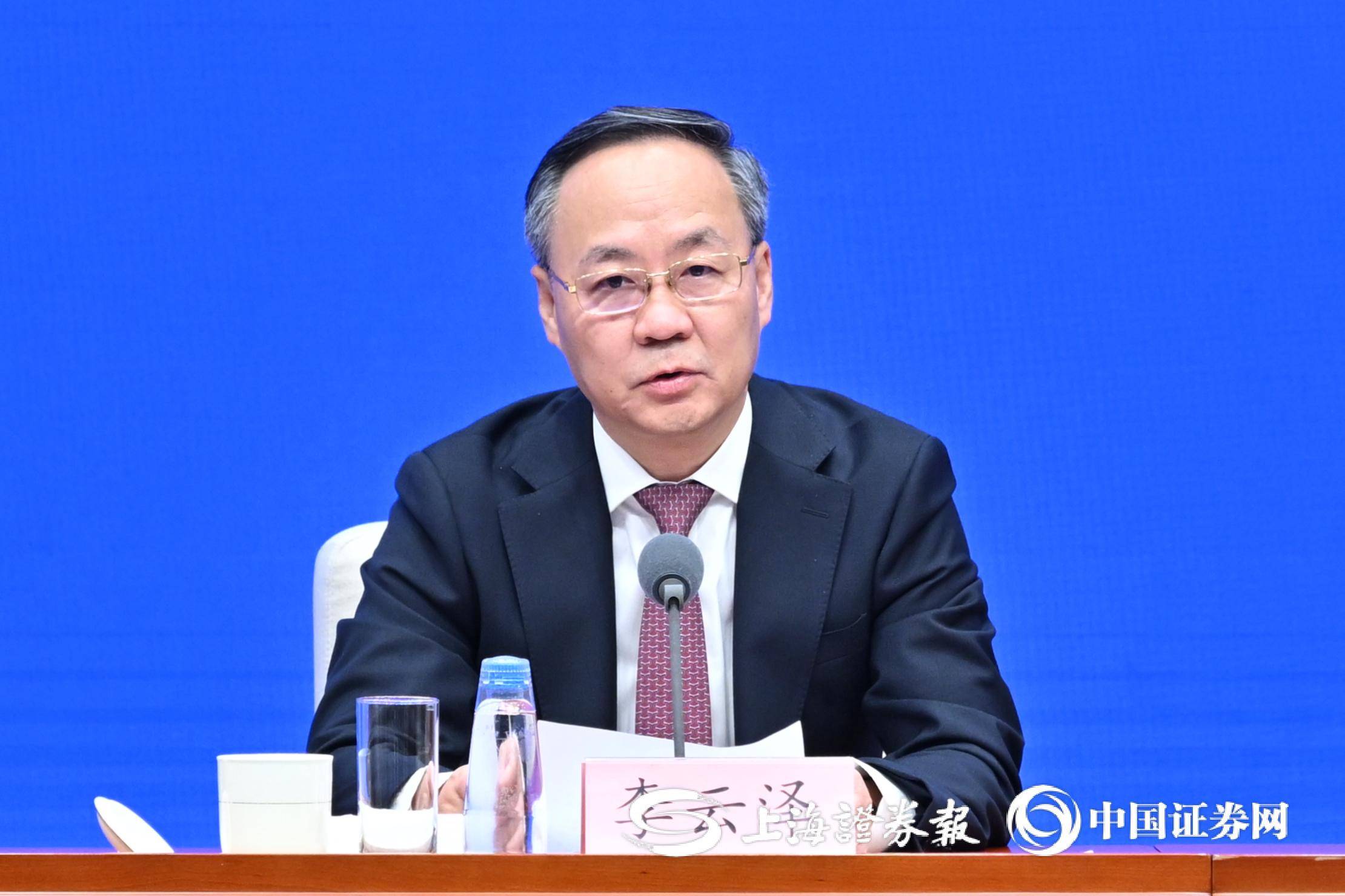 全国人大代表,中国进出口银行北京分行行长刘亚:发行专项债构建中小银行资本补充长效机制