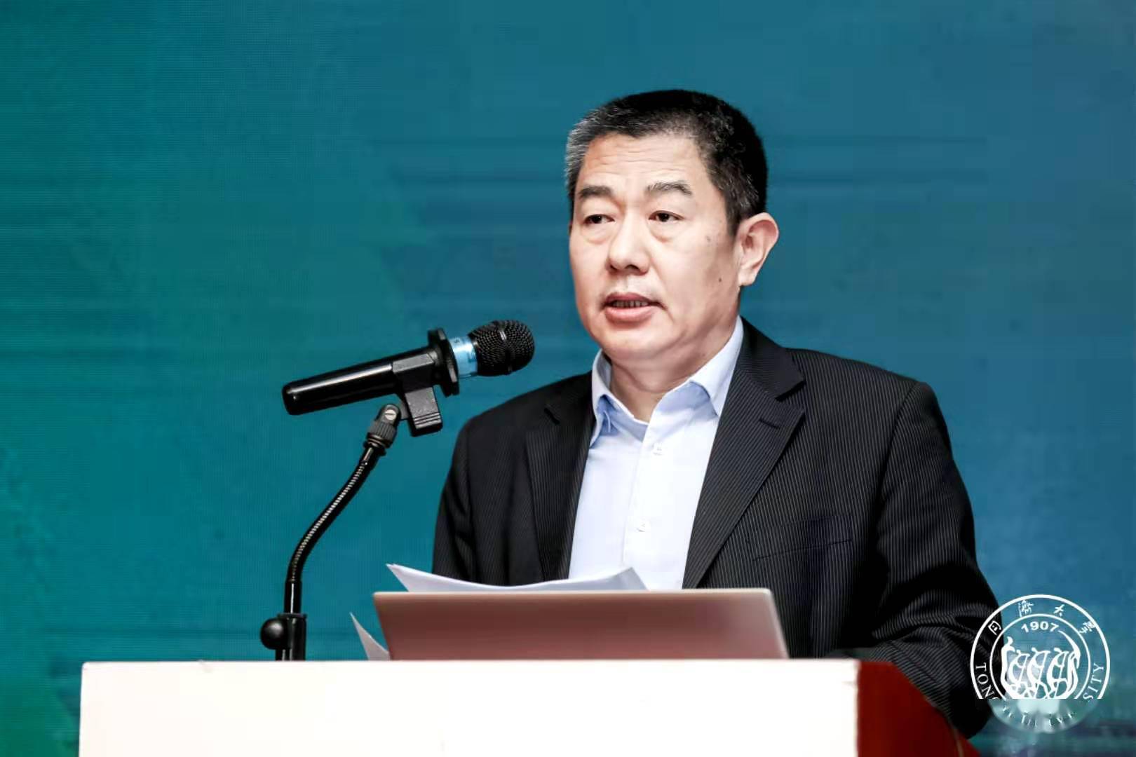 软通动力与阿塞拜疆经济部举行高层会谈