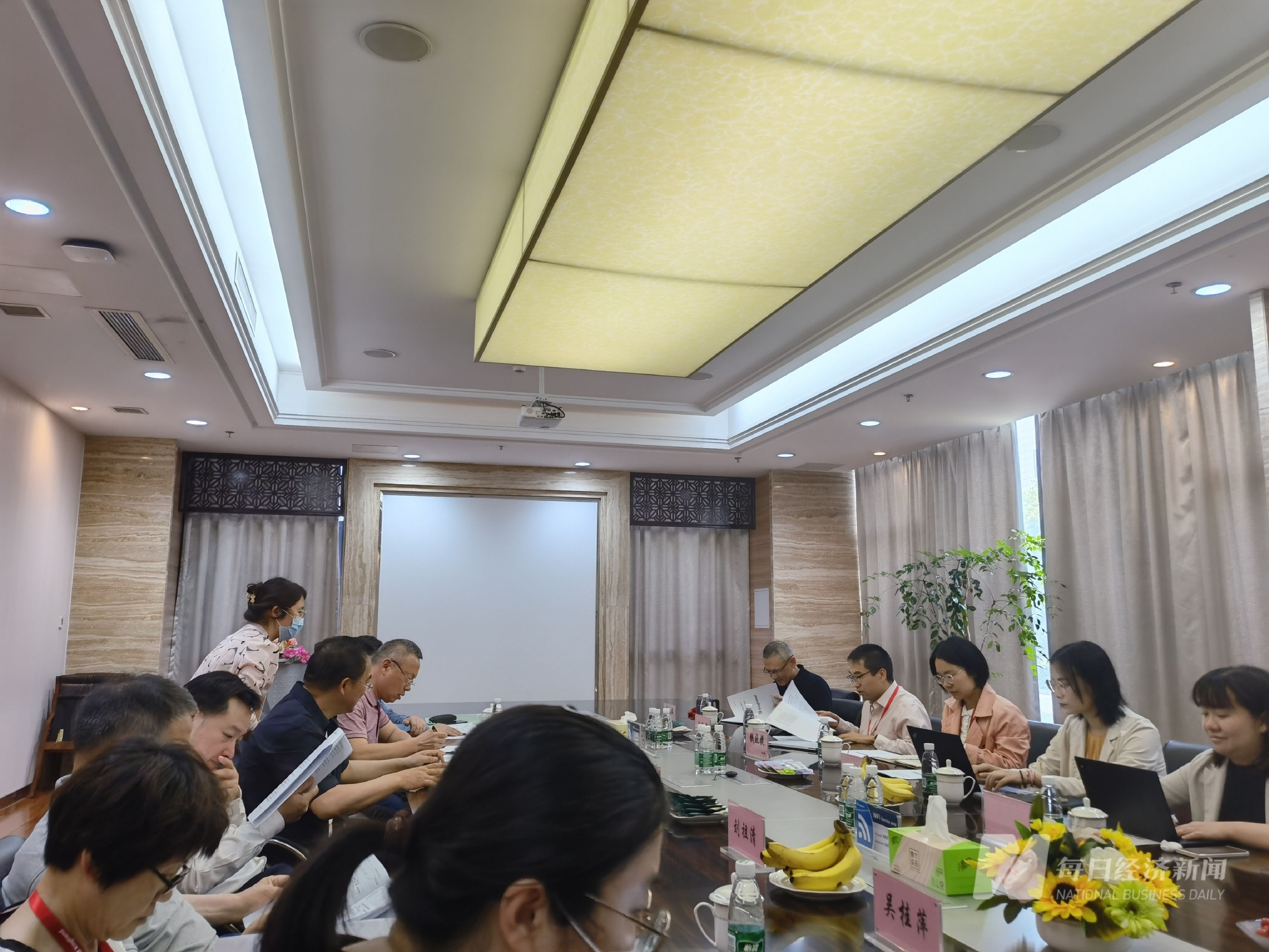 每经热评｜监管新规纠偏“兼职董秘” 重塑上市公司治理“守门人”