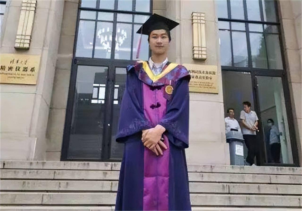 河北清华发展研究院院长甄树宁一行到中科星图调研交流